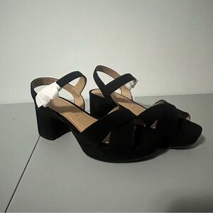AEROSOLES Black Strappy Dressy Heeled Sandal, Black Suede 8.5 NWT